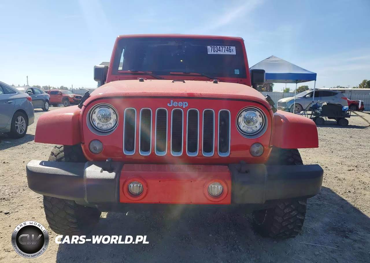 2017 Jeep Wrangler Unlimited Sahara VIN:1C4BJWEG8HL661347 - 5