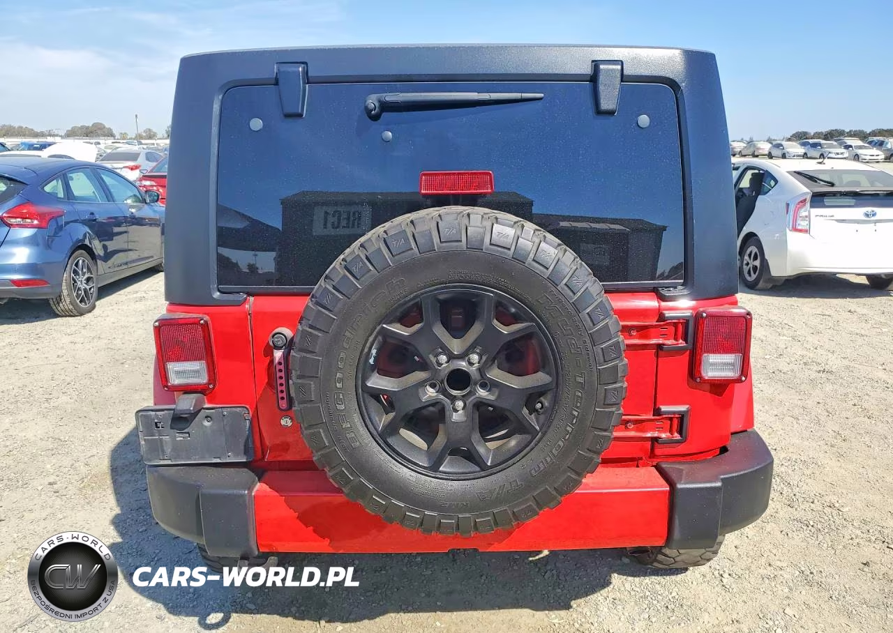 2017 Jeep Wrangler Unlimited Sahara VIN:1C4BJWEG8HL661347 - 6
