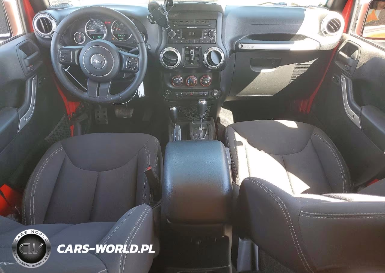 2017 Jeep Wrangler Unlimited Sahara VIN:1C4BJWEG8HL661347 - 8