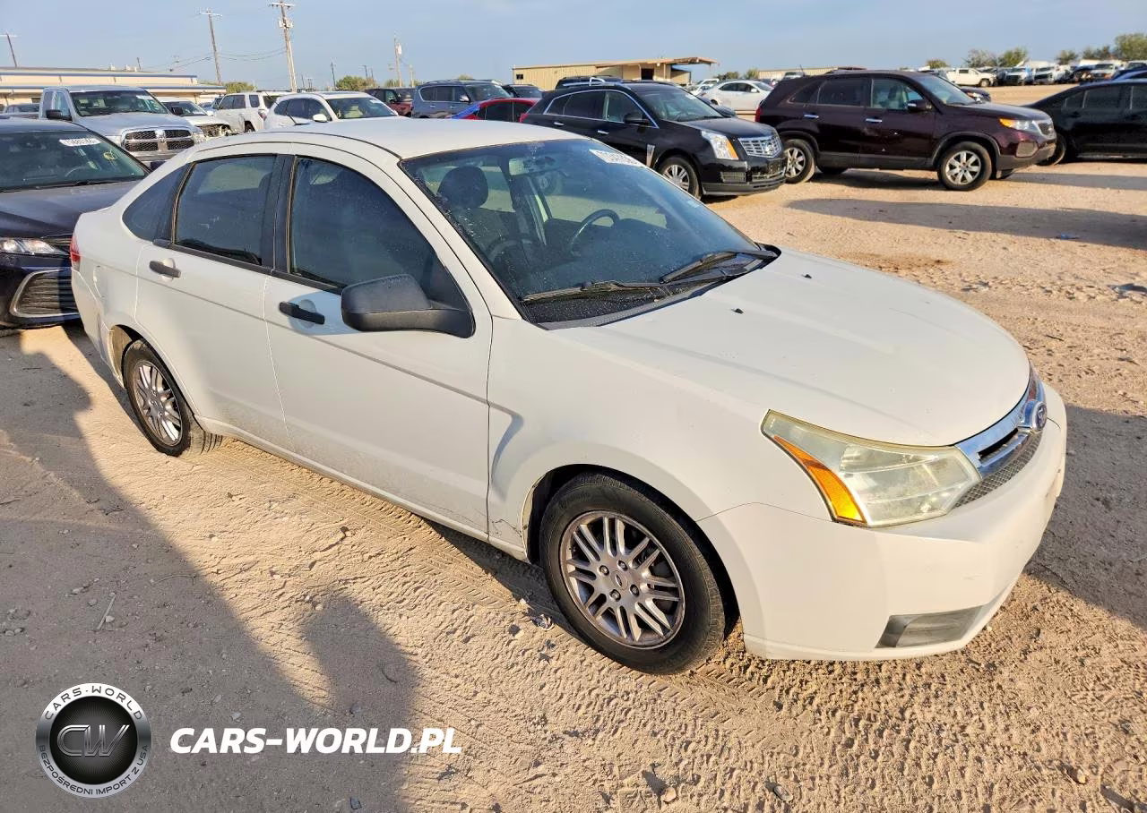 2011 Ford Focus Se VIN:1FAHP3FN2BW130256 - 4