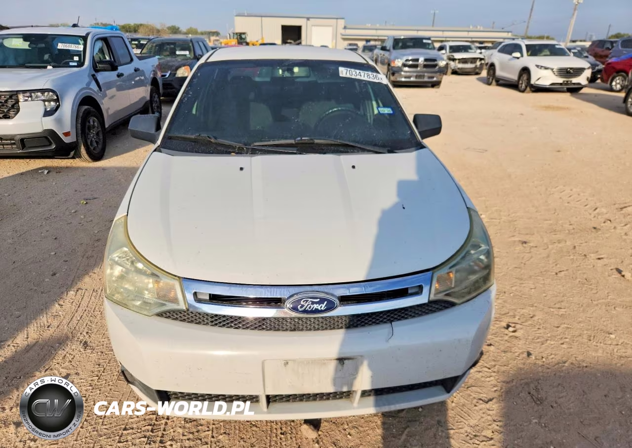 2011 Ford Focus Se VIN:1FAHP3FN2BW130256 - 5