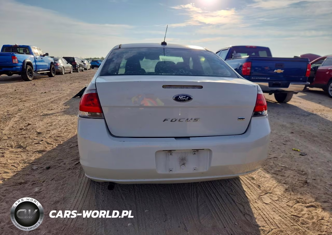 2011 Ford Focus Se VIN:1FAHP3FN2BW130256 - 6