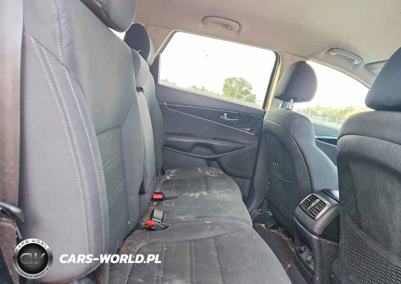 2020 Kia Sorento Lx VIN:5XYPGDA39LG698102 - 11