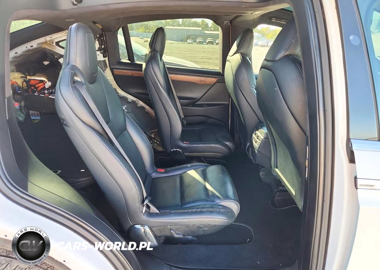 2020 Tesla Model X VIN:5YJXCBE23LF228852 - 11