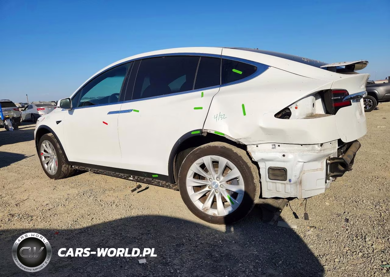 2020 Tesla Model X VIN:5YJXCBE23LF228852 - 2