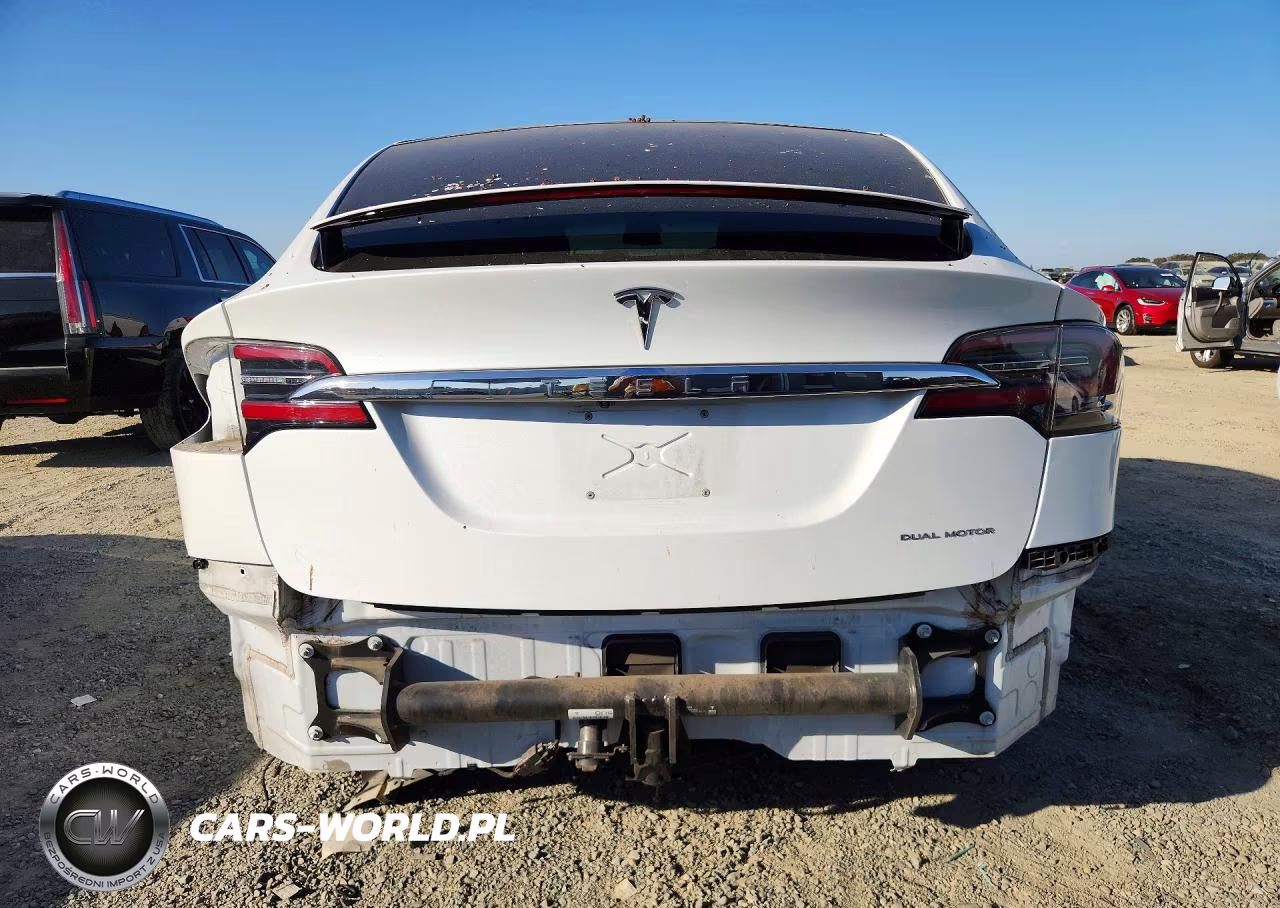 2020 Tesla Model X VIN:5YJXCBE23LF228852 - 6