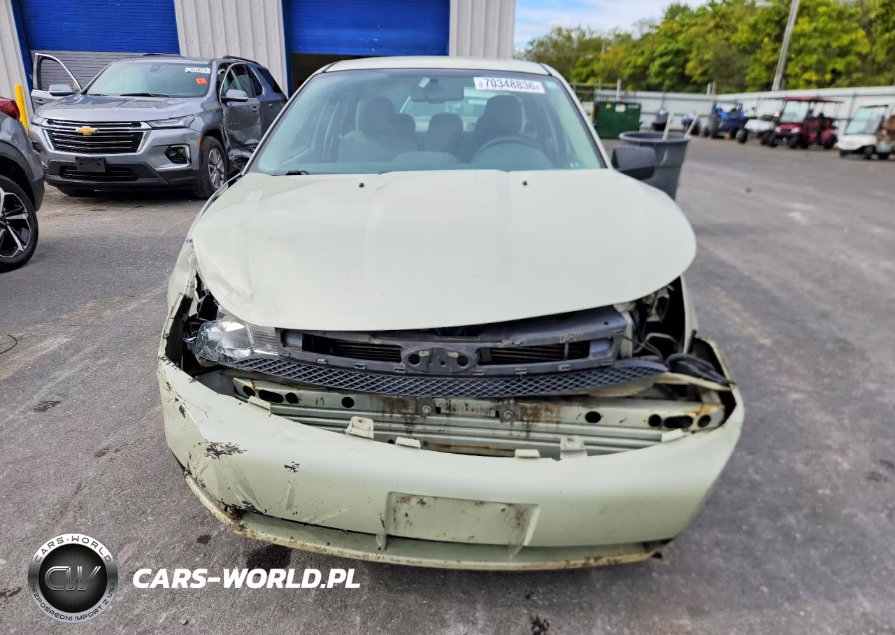 2010 Ford Focus Se VIN:1FAHP3FN3AW117336 - 5