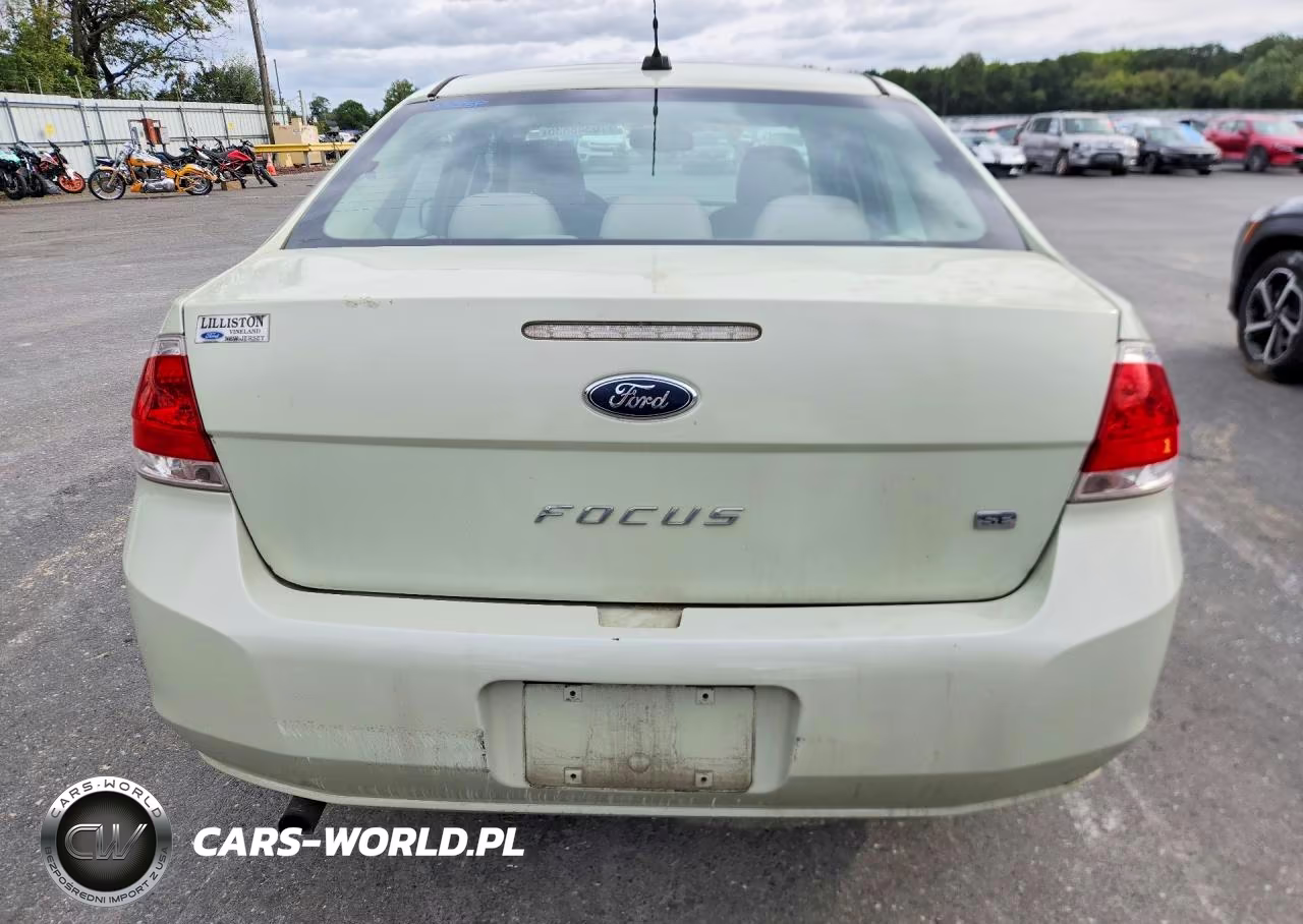 2010 Ford Focus Se VIN:1FAHP3FN3AW117336 - 6