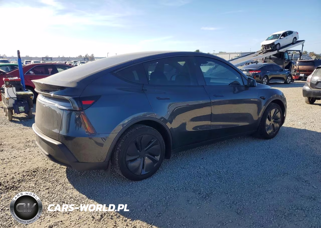 2026 Tesla Model Y VIN:7SAYGDED3TF525015 - 3