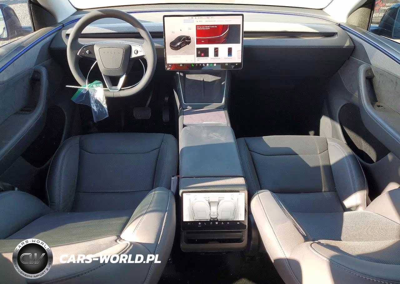 2026 Tesla Model Y VIN:7SAYGDED3TF525015 - 8