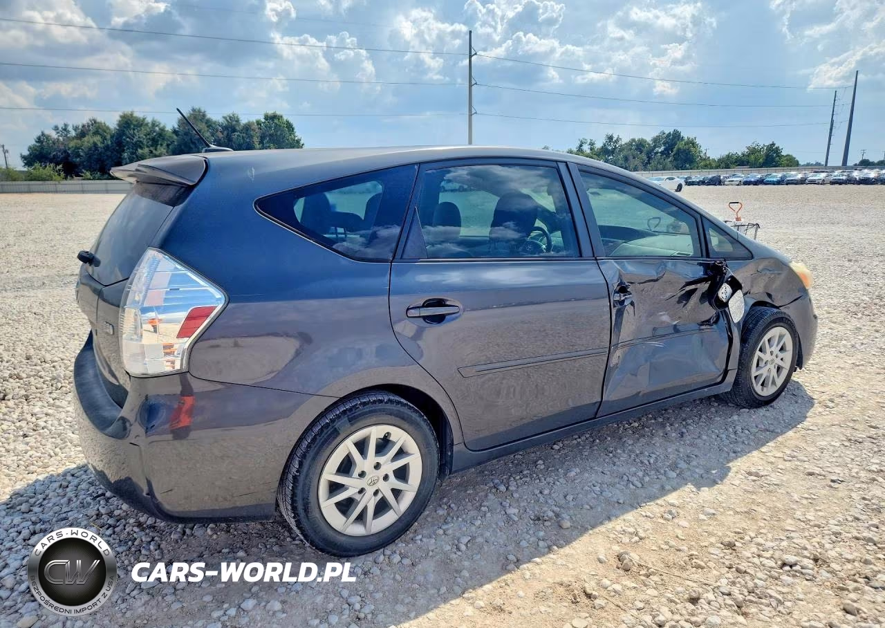2014 Toyota Prius V Three VIN:JTDZN3EU5E3316831 - 3