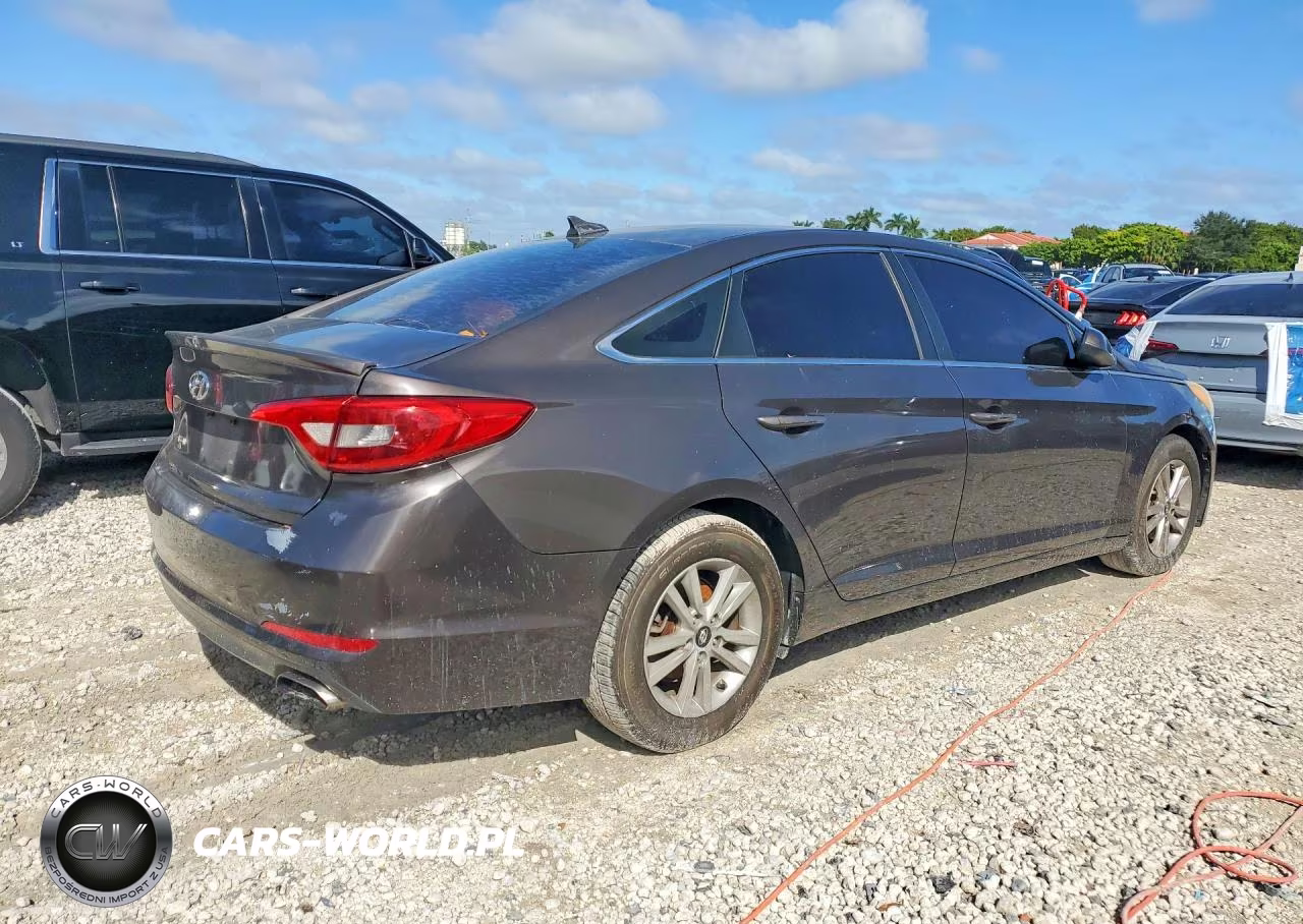 2016 Hyundai Sonata Se VIN:5NPE24AF9GH353537 - 3