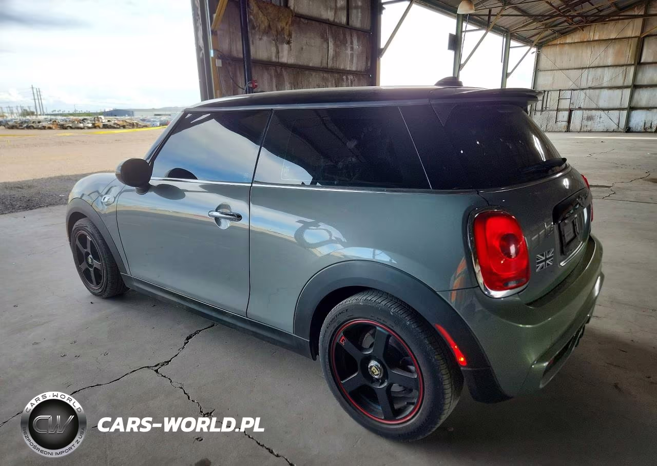 2015 Mini Cooper S VIN:WMWXP7C57F2A40681 - 2