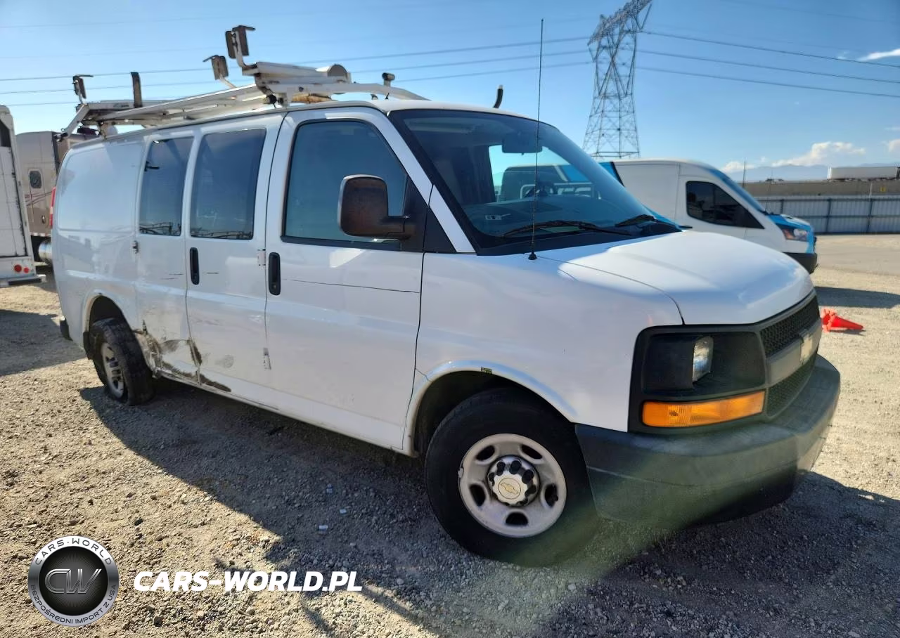 2013 Chevrolet Express G2500 VIN:1GCWGFCB8D1902286 - 4