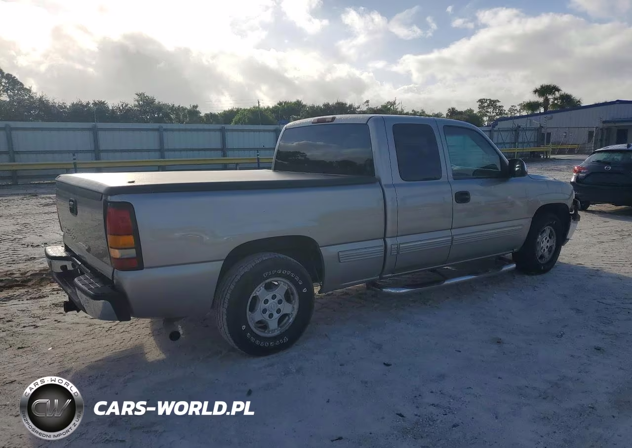 2000 Chevrolet Silverado C1500 VIN:2GCEC19T0Y1394860 - 3