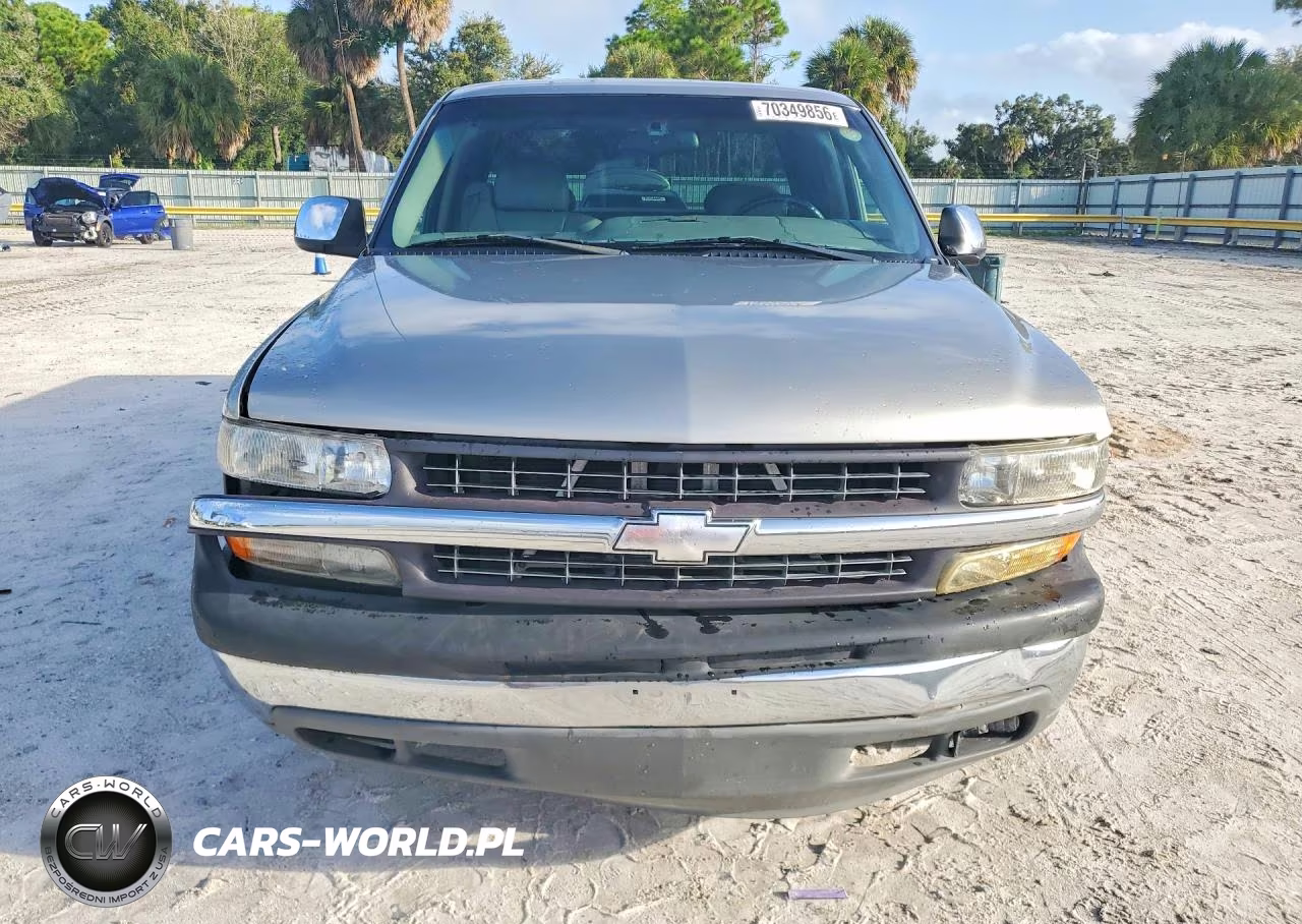 2000 Chevrolet Silverado C1500 VIN:2GCEC19T0Y1394860 - 5