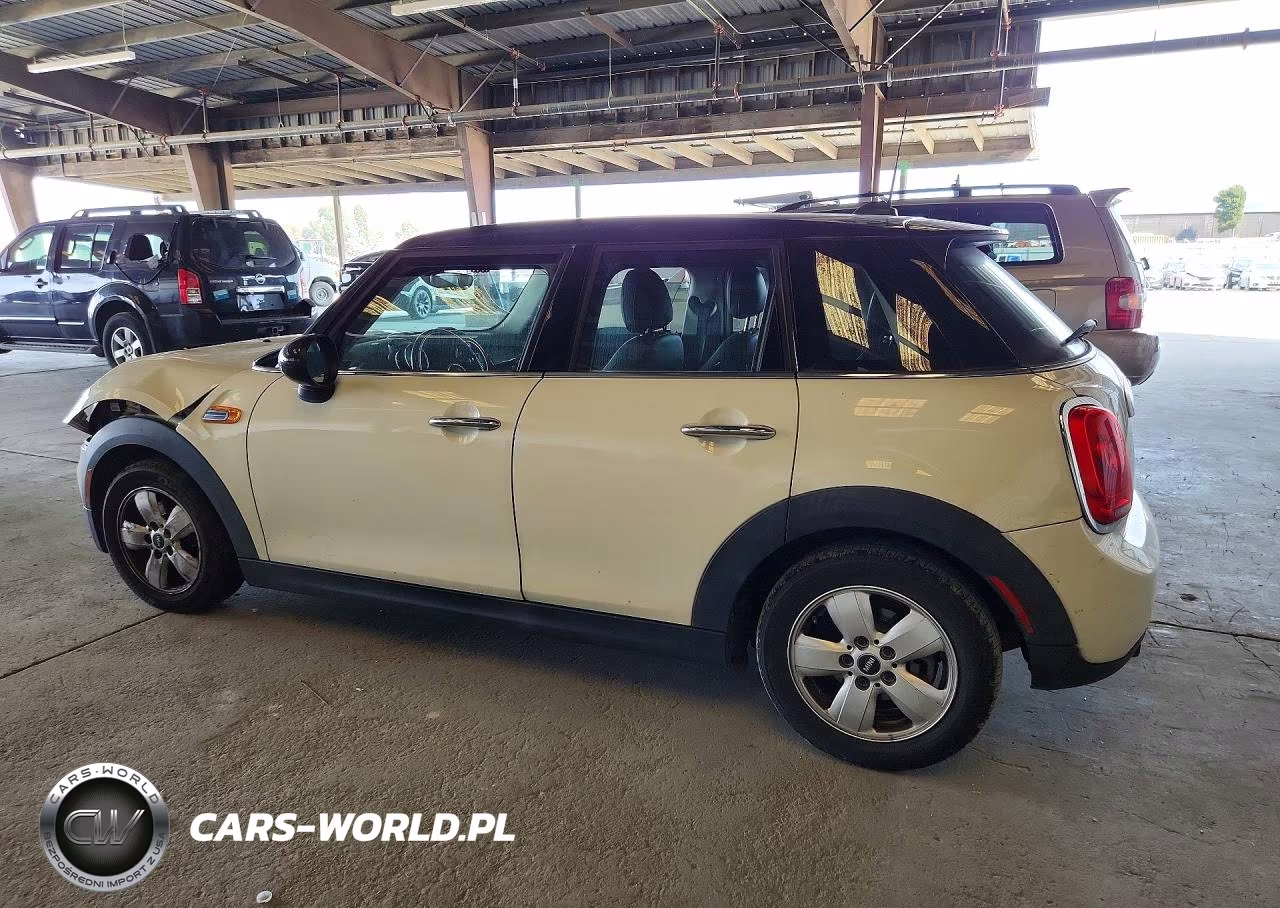 2015 Mini Cooper VIN:WMWXS5C53FT828867 - 2