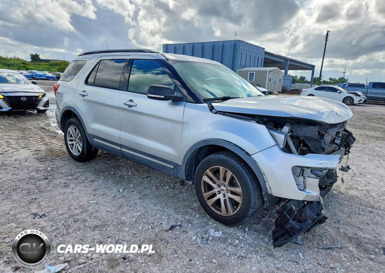 2019 Ford Explorer Xlt VIN:1FM5K8D83KGB47174 - 4