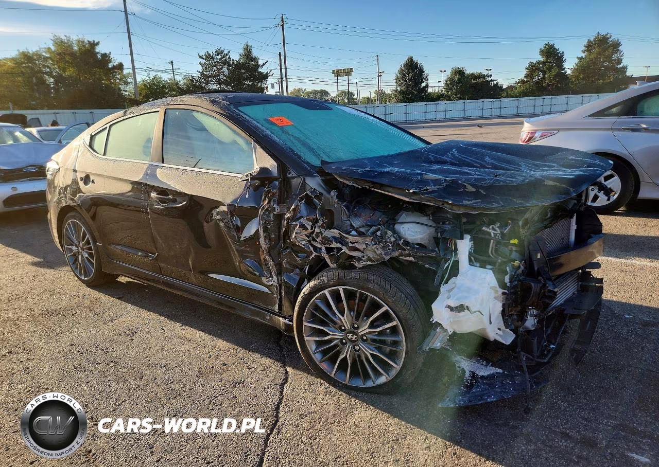 2018 Hyundai Elantra Sport VIN:KMHD04LB8JU481028 - 4