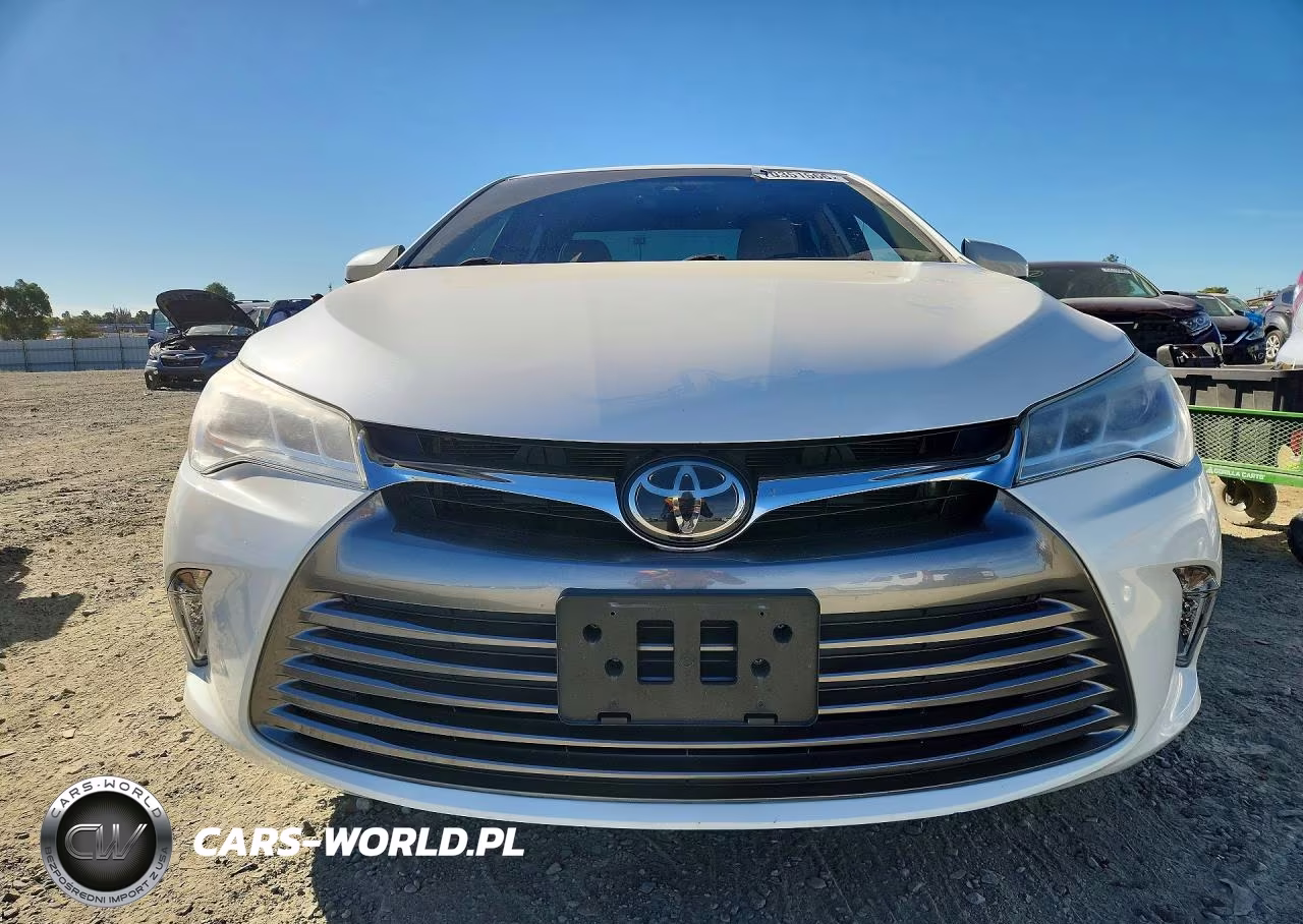2015 Toyota Camry Xle V6 VIN:4T1BK1FK2FU561332 - 5