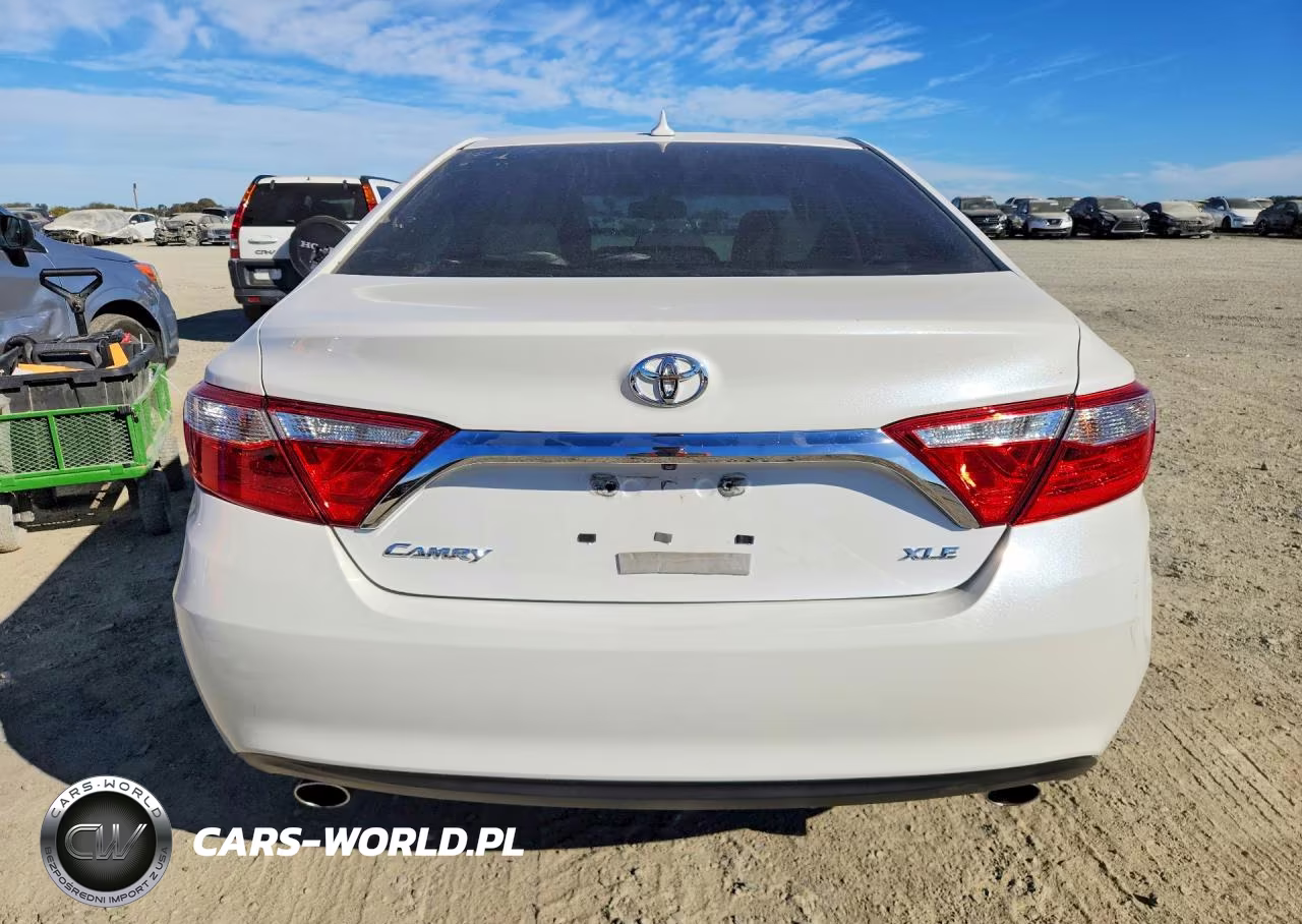 2015 Toyota Camry Xle V6 VIN:4T1BK1FK2FU561332 - 6