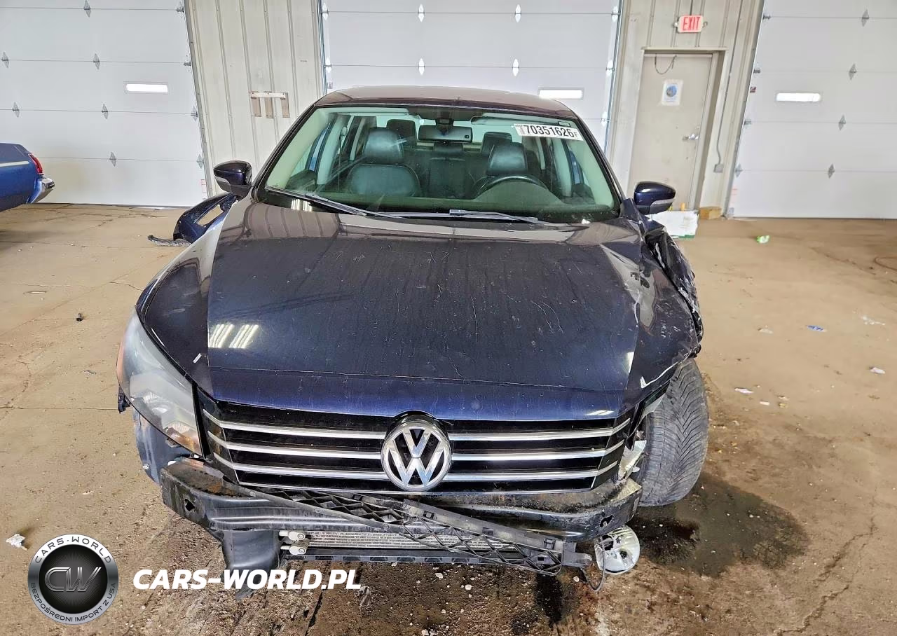 2013 Volkswagen Passat Se VIN:1VWBP7A31DC049070 - 5
