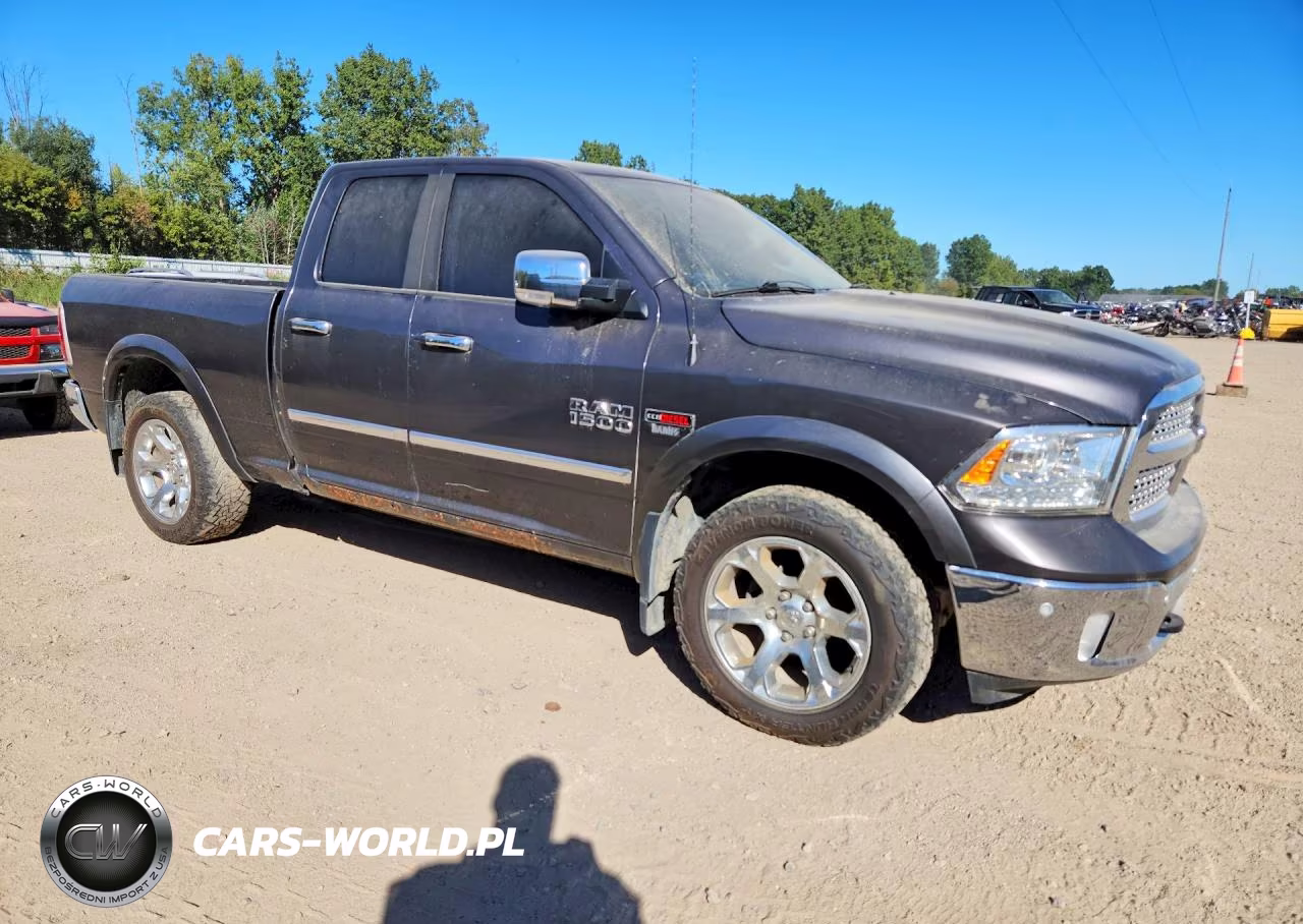 2014 Ram 1500 Laramie VIN:1C6RR7JMXES476623 - 4