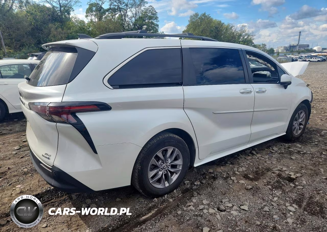 2023 Toyota Sienna Xle VIN:5TDJRKEC7PS150011 - 3