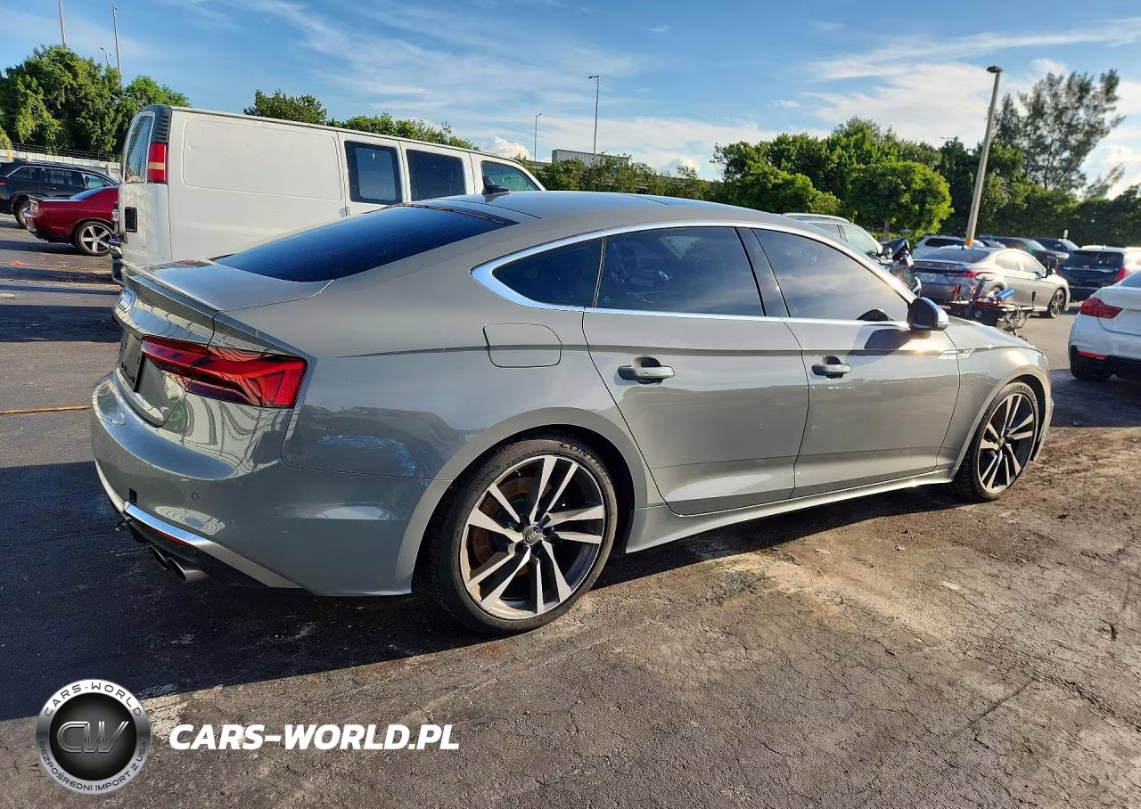 2022 Audi S5 Premium Plus VIN:WAUC4CF58NA011011 - 3