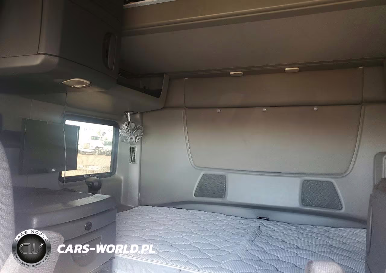 2016 International Prostar Semi Truck VIN:3HSDJAPR5GN232224 - 10