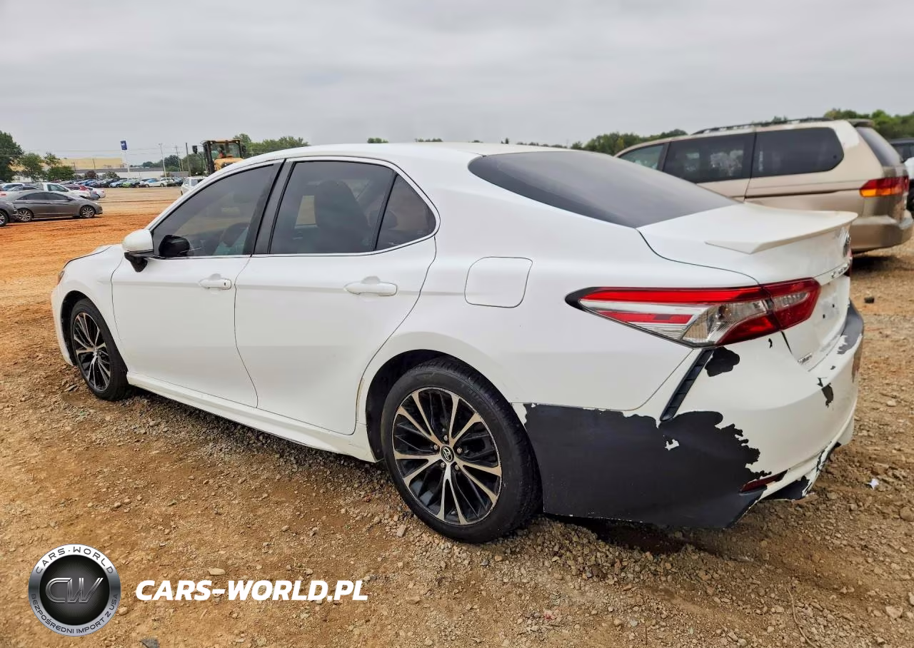 2018 Toyota Camry Se VIN:4T1B11HK2JU085785 - 2
