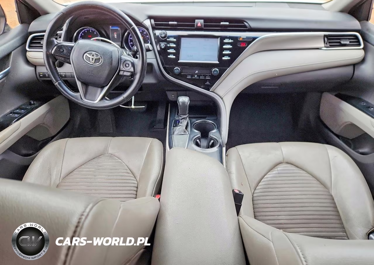 2018 Toyota Camry Se VIN:4T1B11HK2JU085785 - 8