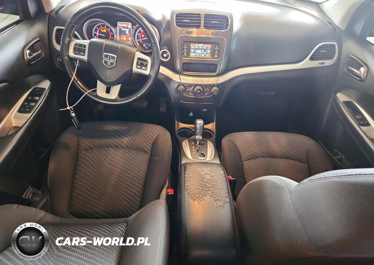 2018 Dodge Journey Se VIN:3C4PDCAB3JT274916 - 8