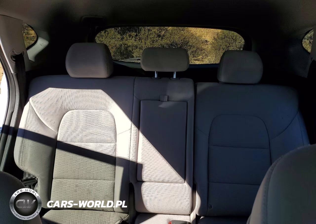 2019 Hyundai Tucson Se VIN:KM8J2CA41KU946066 - 10
