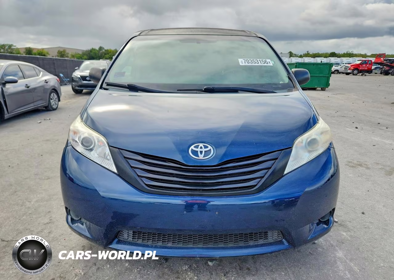 2011 Toyota Sienna Base 7-Passenger VIN:5TDZK3DC4BS025040 - 5