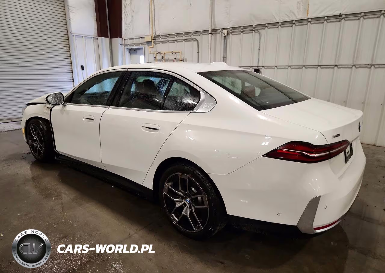 2027 BMW 530 Xi VIN:WBA53FJ08VCX78967 - 2
