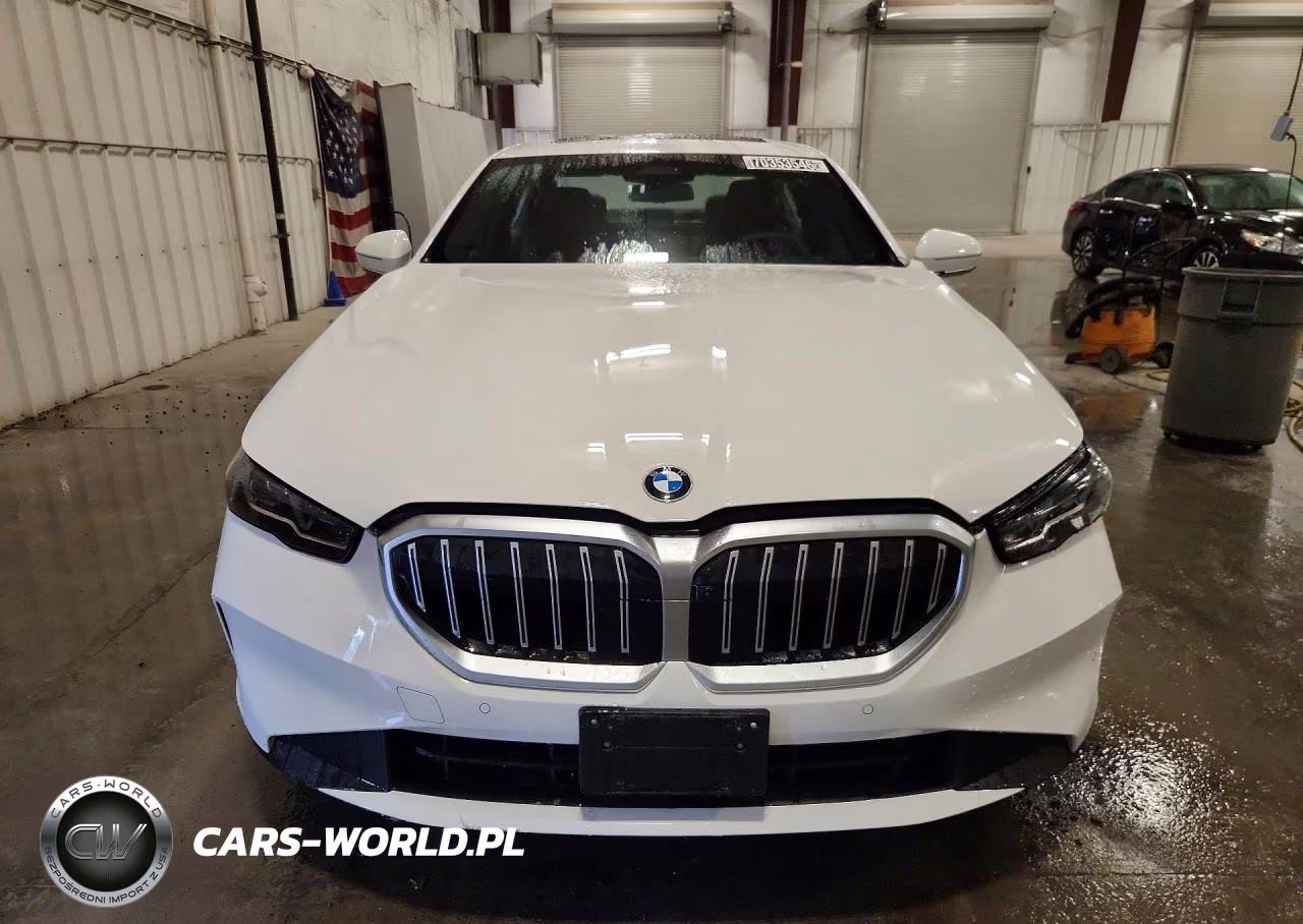 2027 BMW 530 Xi VIN:WBA53FJ08VCX78967 - 5