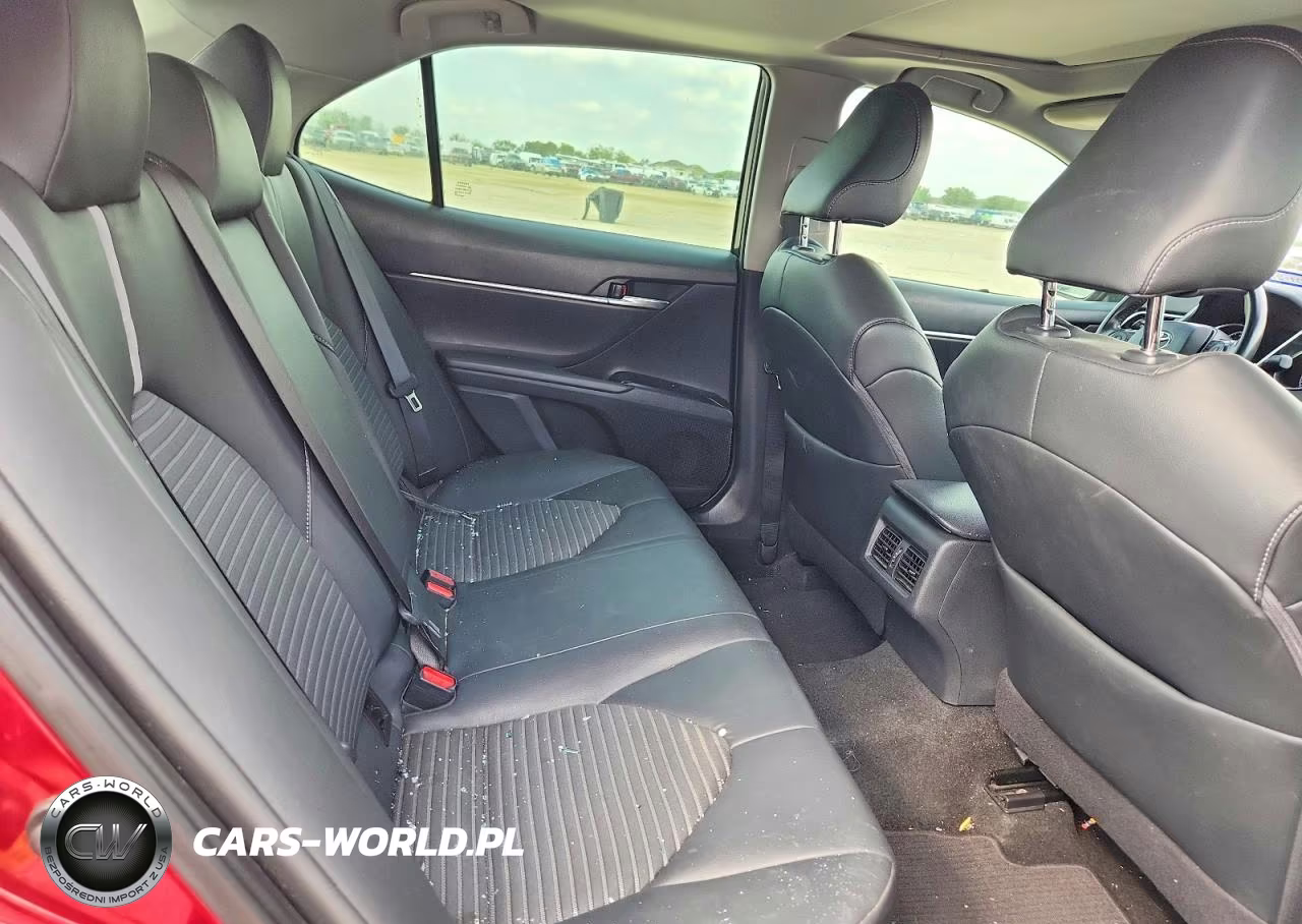 2018 Toyota Camry Se VIN:4T1B11HK4JU521939 - 10