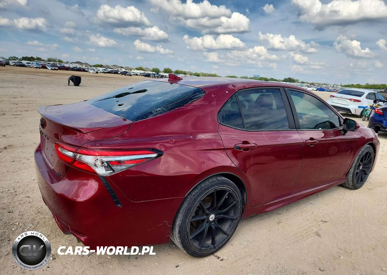 2018 Toyota Camry Se VIN:4T1B11HK4JU521939 - 3