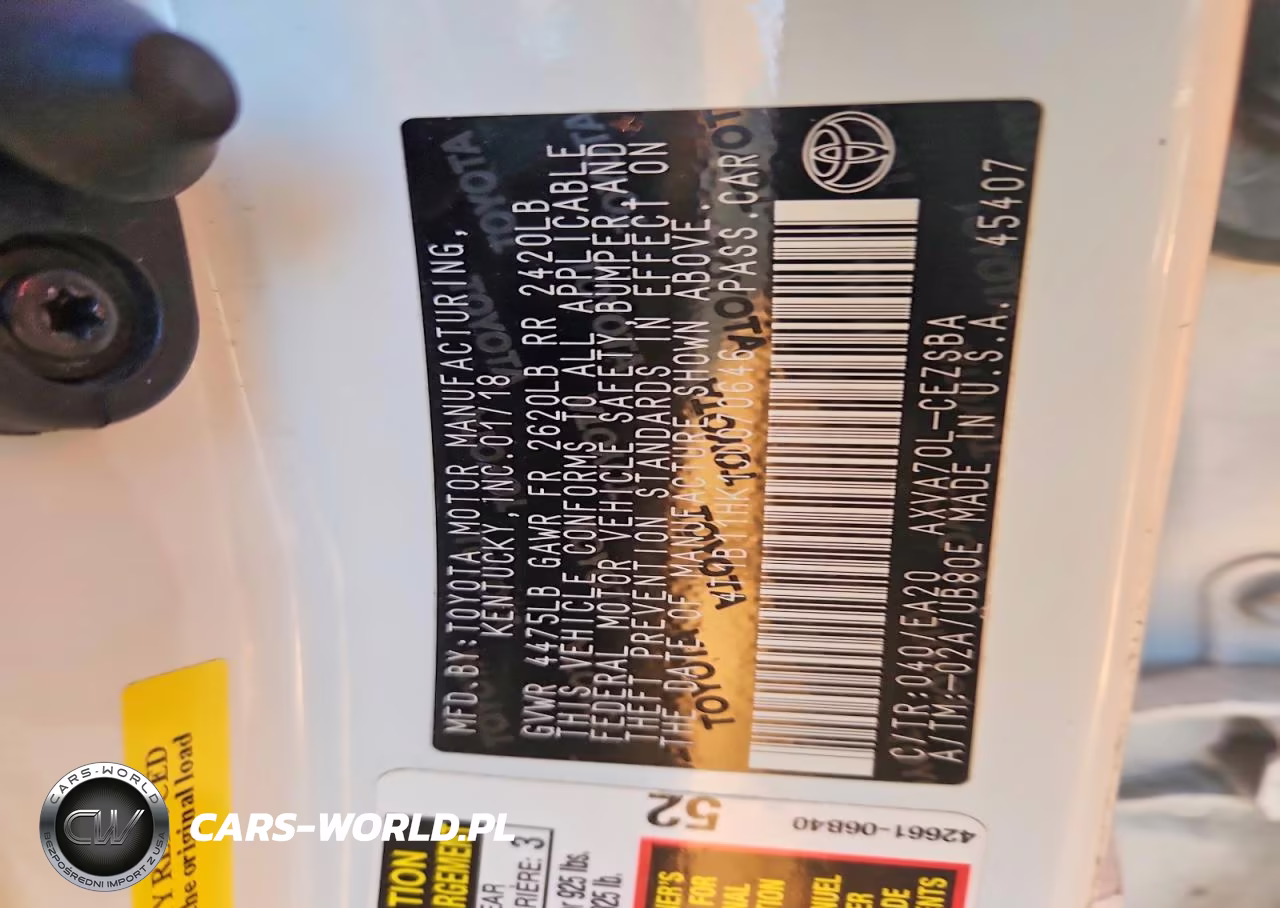 2018 Toyota Camry Se VIN:4T1B11HK1JU070646 - 12