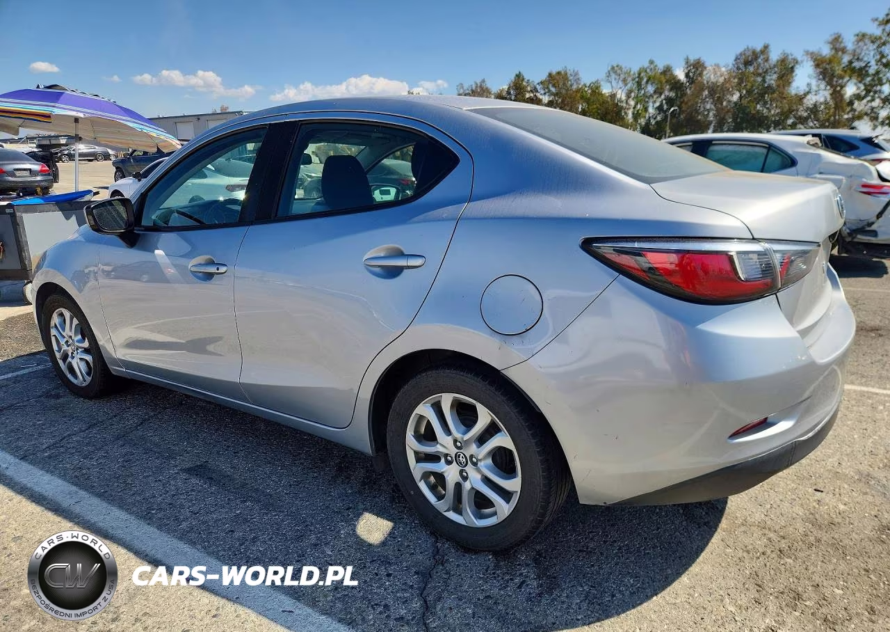 2018 Toyota Yaris Ia Base VIN:3MYDLBYV4JY302713 - 2