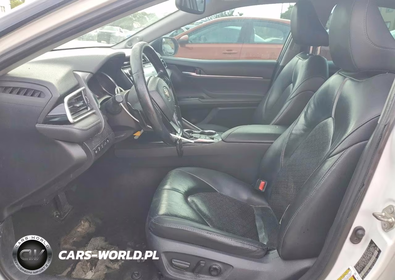 2018 Toyota Camry Xse VIN:4T1B61HK8JU111789 - 7