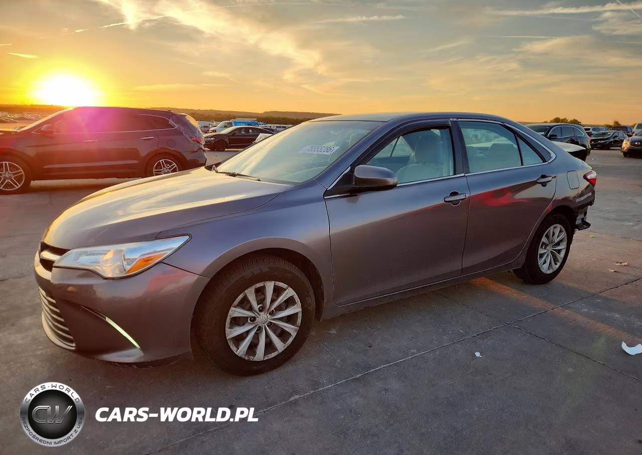 2016 Toyota Camry Le