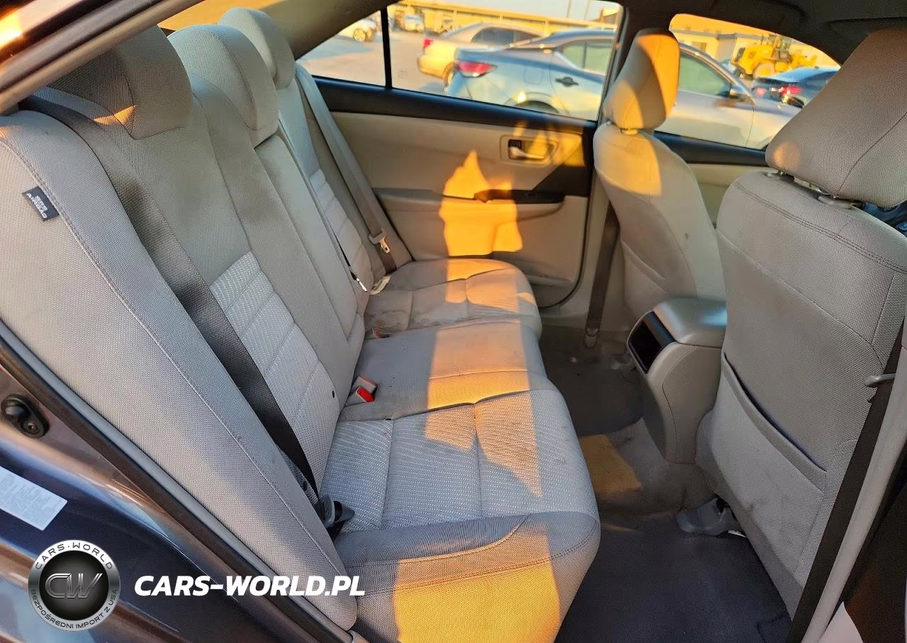 2016 Toyota Camry Le VIN:4T4BF1FKXGR530521 - 10