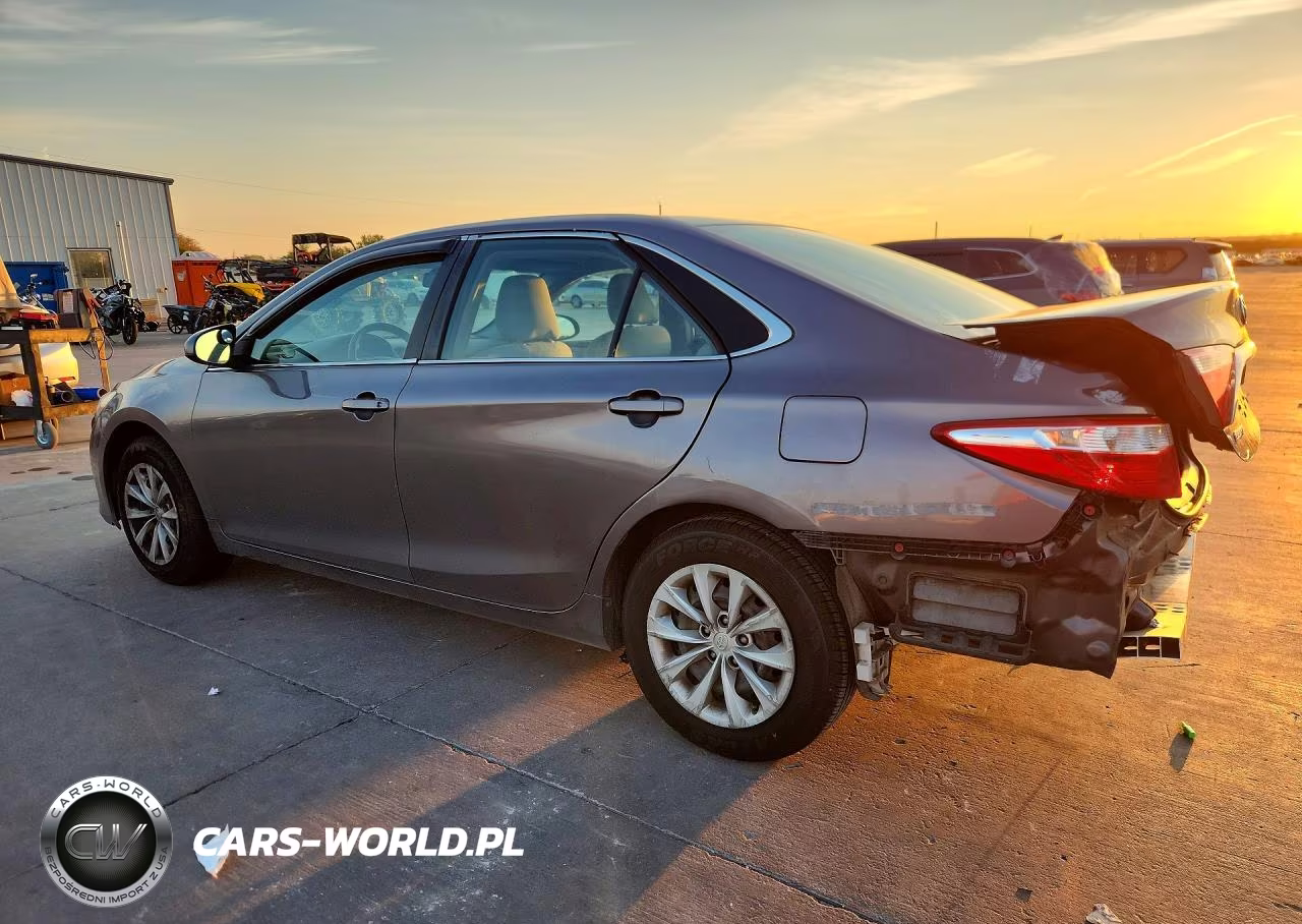 2016 Toyota Camry Le VIN:4T4BF1FKXGR530521 - 2