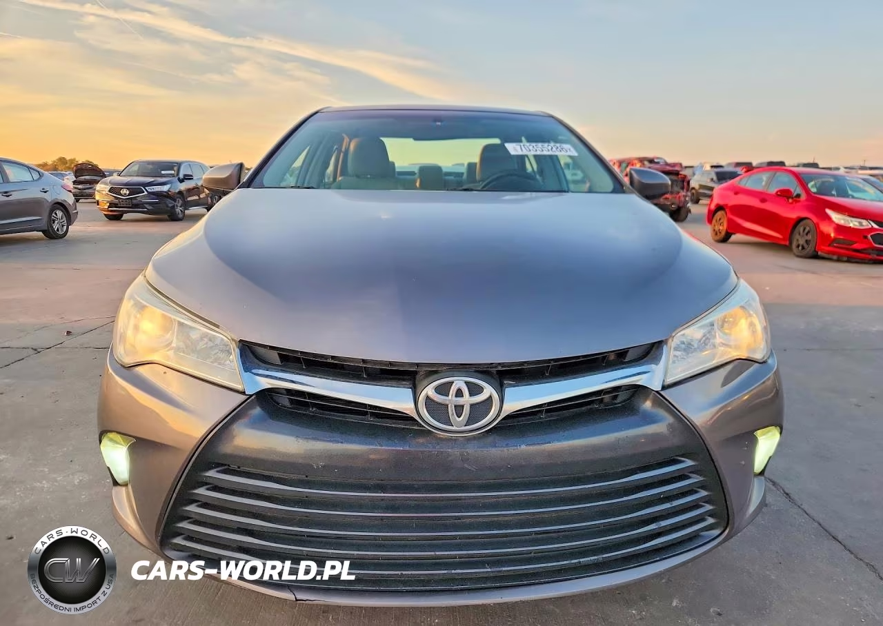 2016 Toyota Camry Le VIN:4T4BF1FKXGR530521 - 5