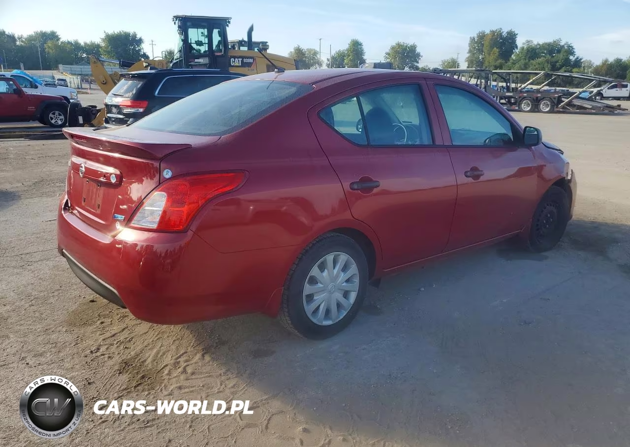 2015 Nissan Versa 1.6 S Plus VIN:3N1CN7AP4FL886535 - 3