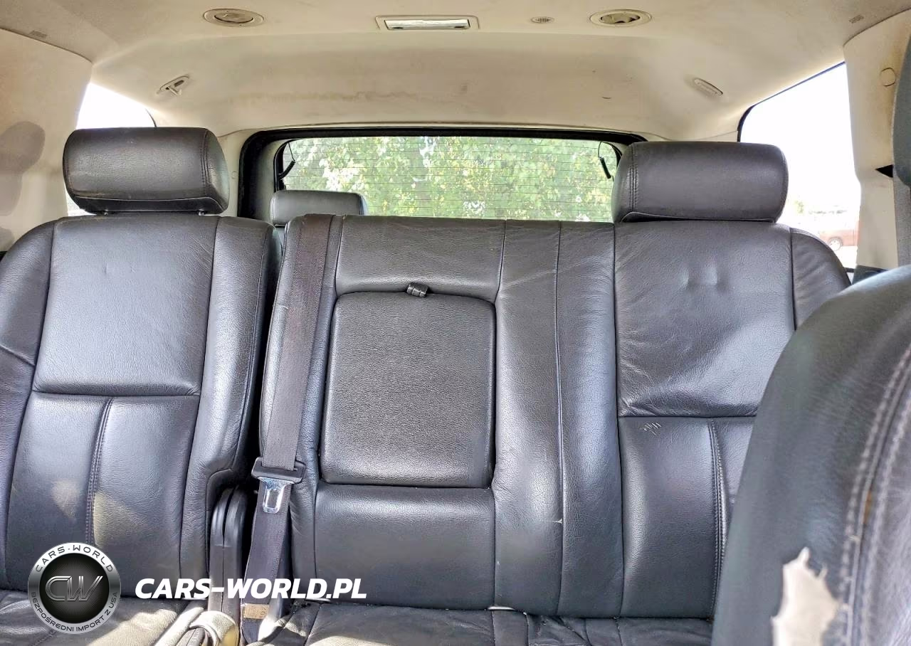 2007 Chevrolet Tahoe K1500 VIN:1GNFK13037J339935 - 10