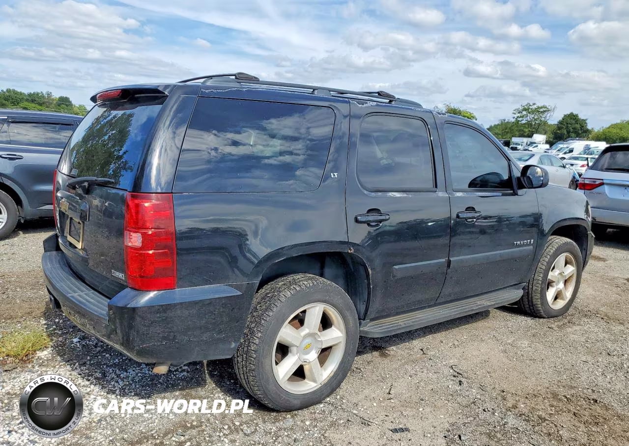 2007 Chevrolet Tahoe K1500 VIN:1GNFK13037J339935 - 3