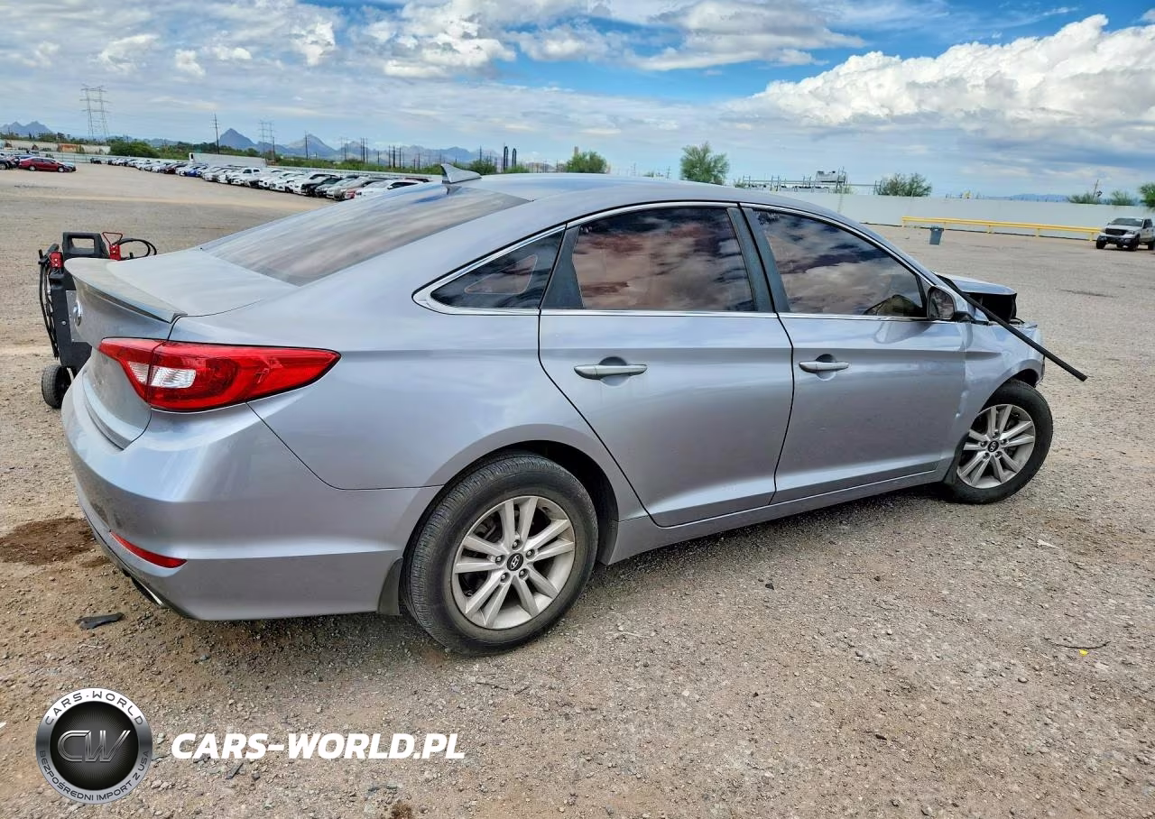 2015 Hyundai Sonata Se VIN:5NPE24AF4FH244403 - 3